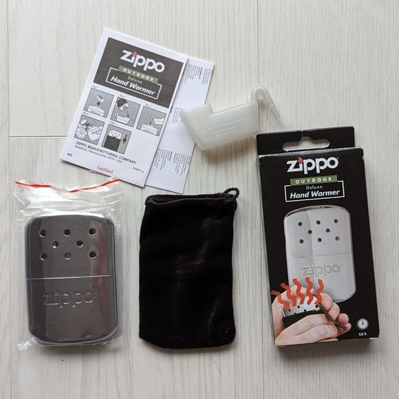 Sold - Zippo 12-Hour Refillable Hand Warmer (Brand New) - Picture 1 of 4